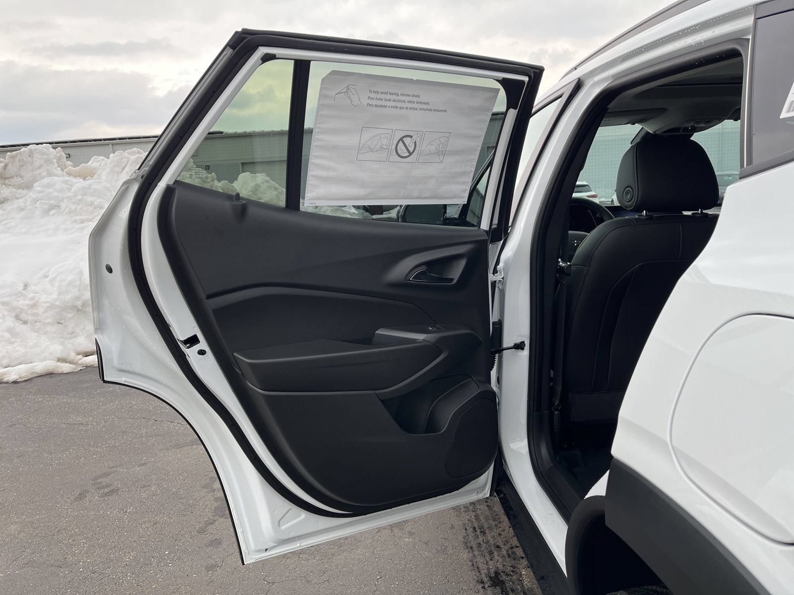 New 2026 Chevrolet Trax ACTIV w/ Sunroof Package FWD image 14