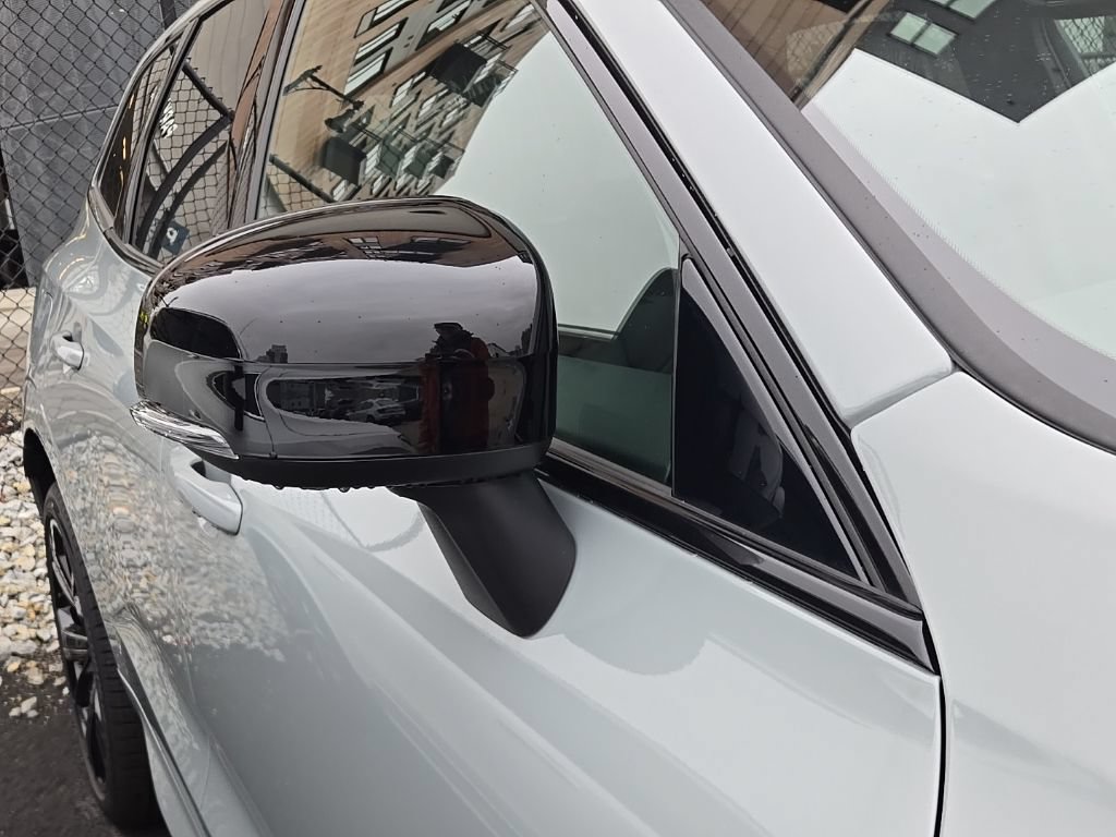 New 2026 Volvo XC60 B5 Ultra w/ Protection Package Premier AWD/4WD image 4