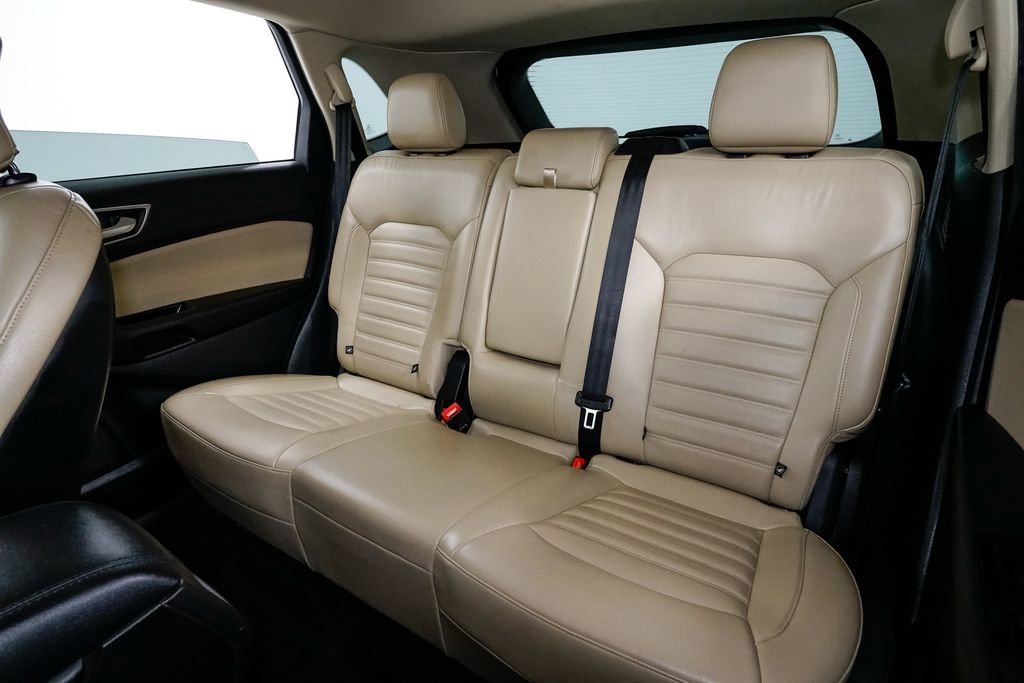 Used 2015 Ford Edge SEL w/ Equipment Group 201A image 18