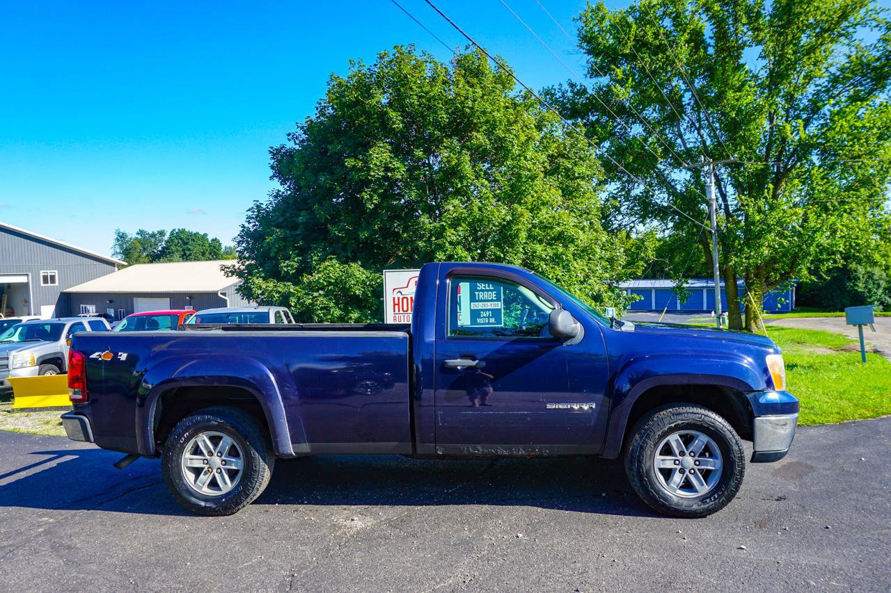 Used 2011 GMC Sierra 1500 SLE w/ SLE Preferred Package image 2