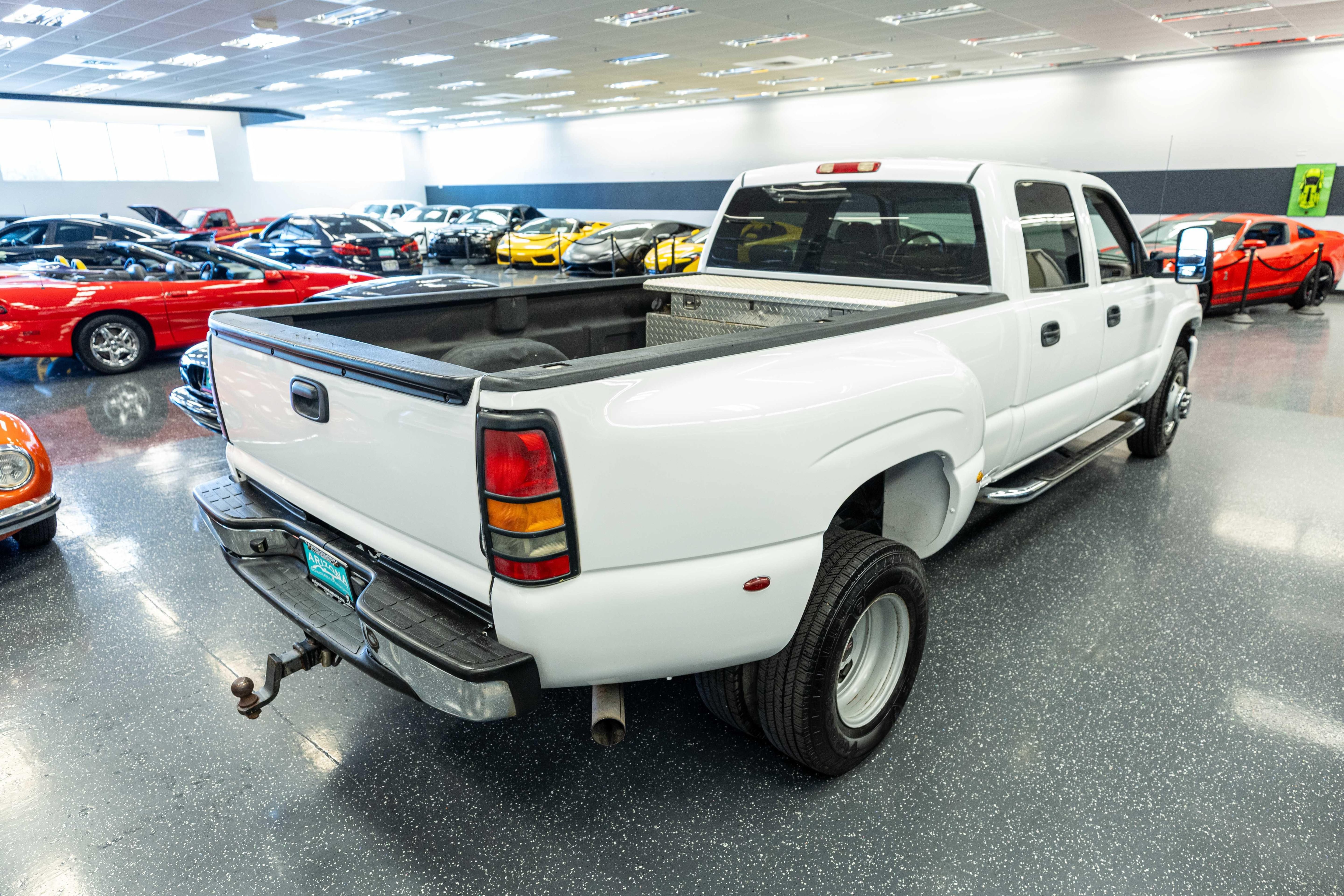 Used 2007 GMC Sierra 3500 SLT w/ Heavy-Duty Power Package AWD/4WD image 6