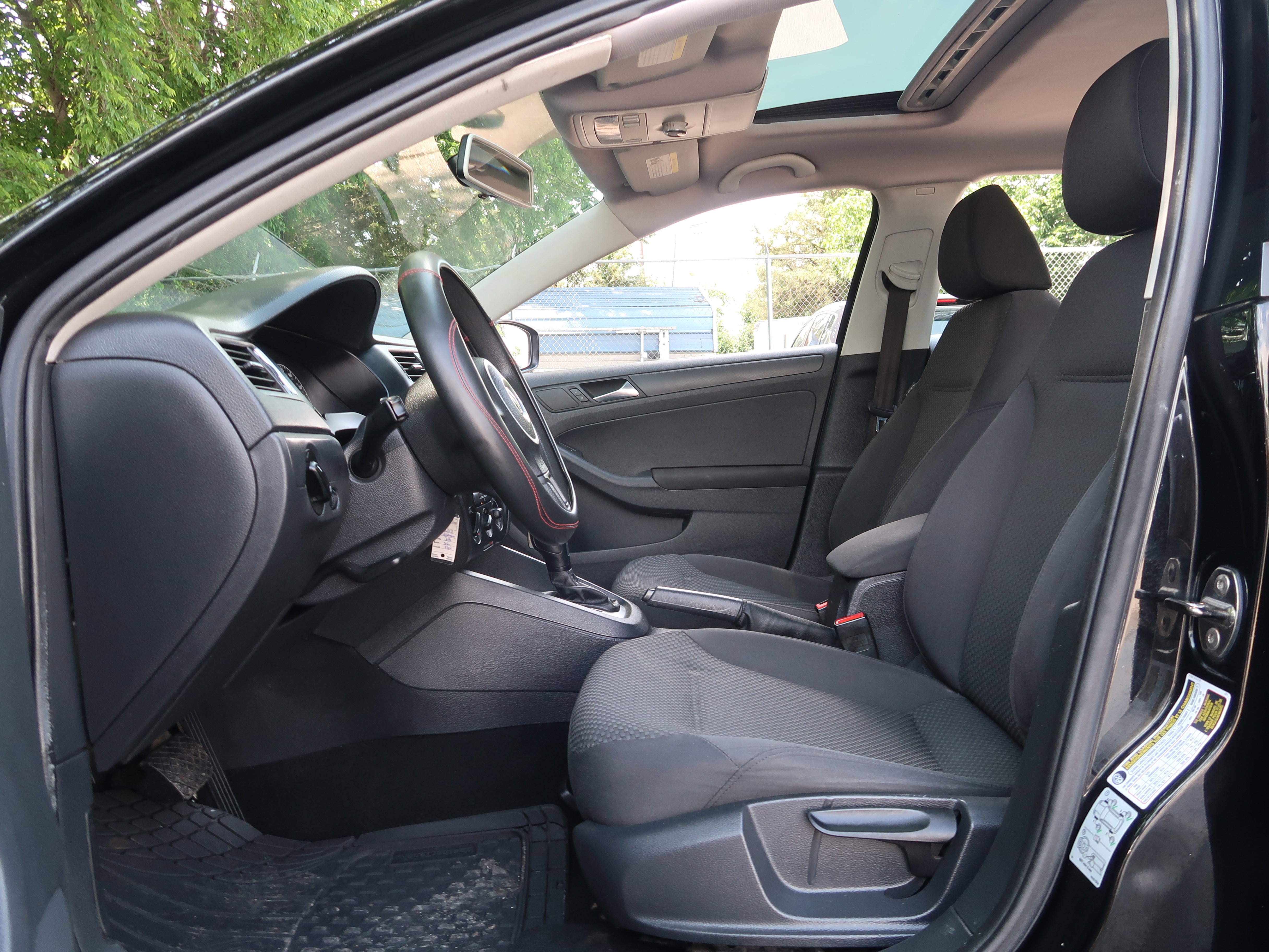 Used 2012 Volkswagen Jetta S FWD image 23