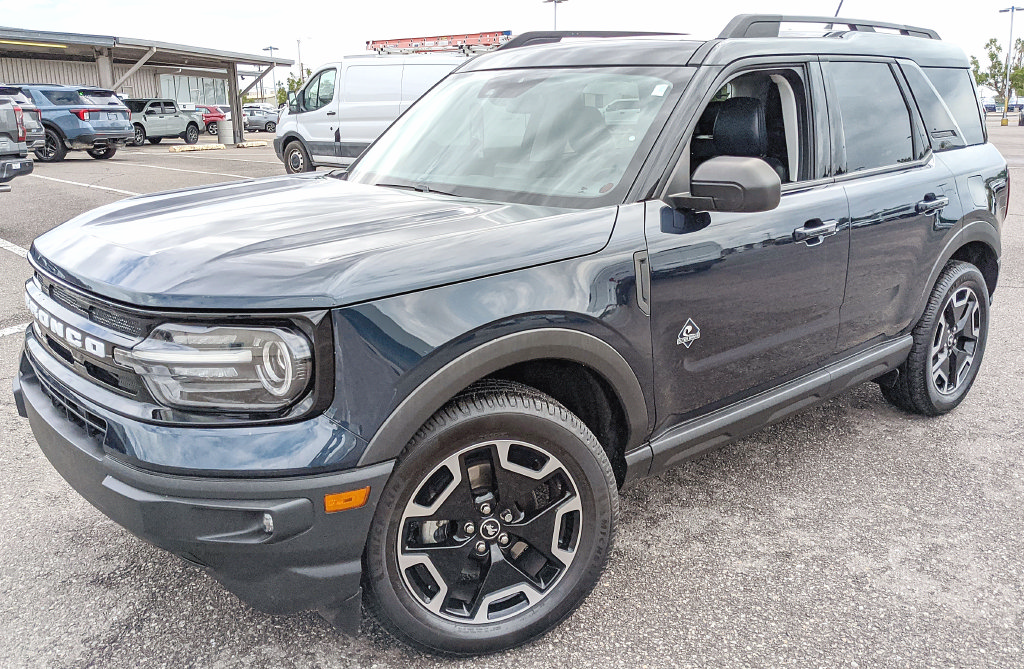 Certified 2021 Ford Bronco Sport Outer Banks w/ Outer Banks Package AWD/4WD image 6