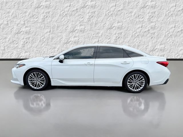 Used 2019 Toyota Avalon Limited FWD image 6
