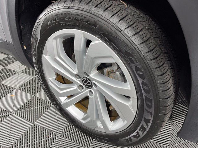 Used 2023 Volkswagen Atlas SE w/ Panoramic Sunroof Package FWD image 16