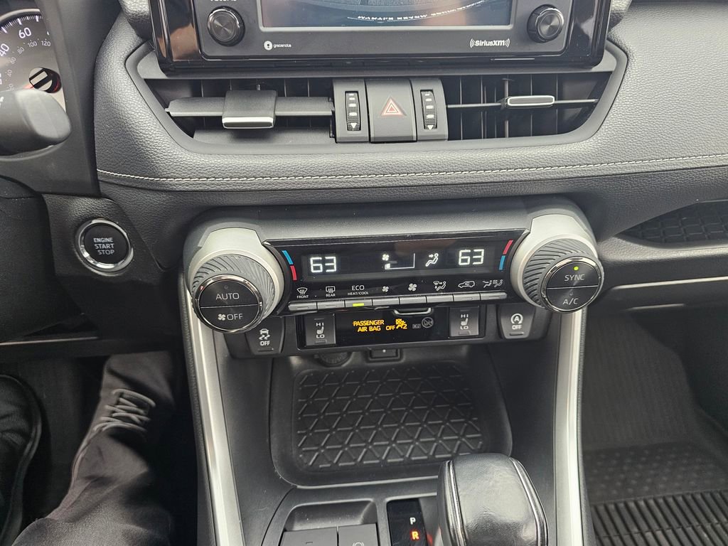 Used 2020 Toyota RAV4 XLE Premium image 24