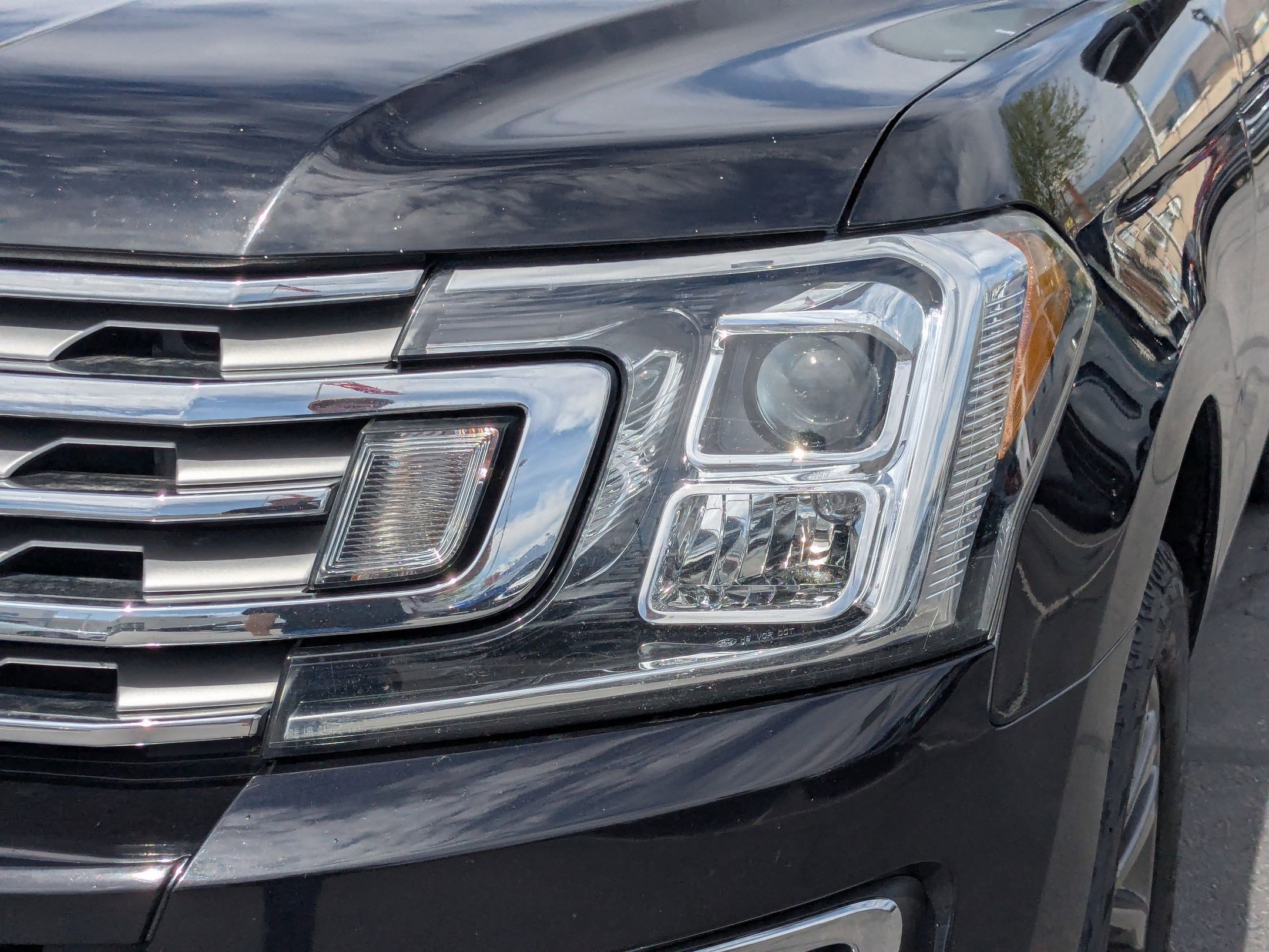 Used 2019 Ford Expedition Max Limited AWD/4WD image 12
