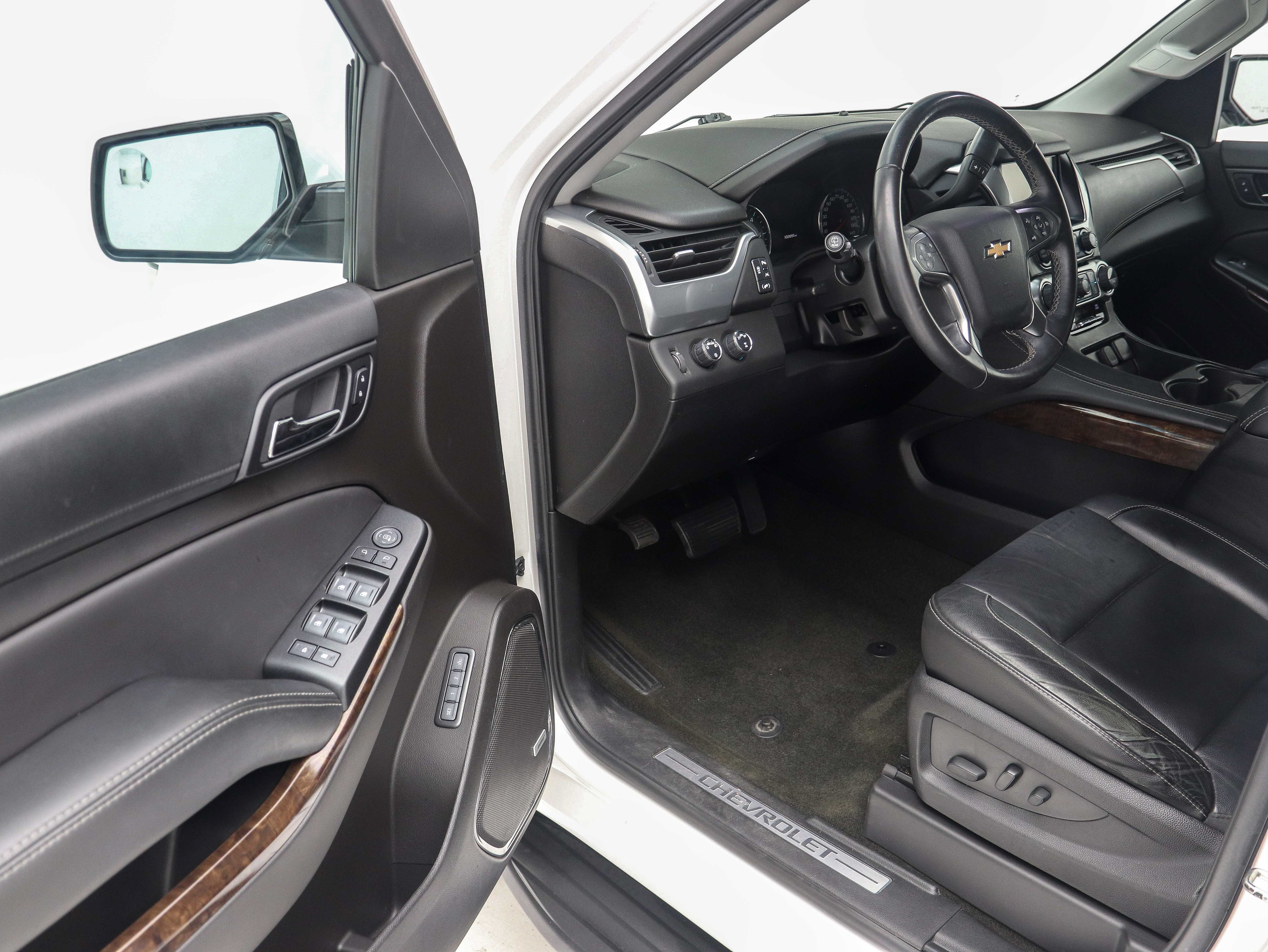 Used 2017 Chevrolet Suburban LT AWD/4WD image 21