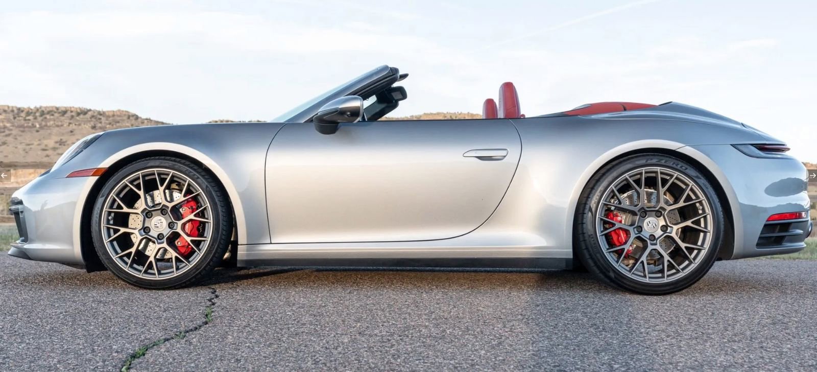 Used 2021 Porsche 911 Carrera 4S AWD/4WD image 2