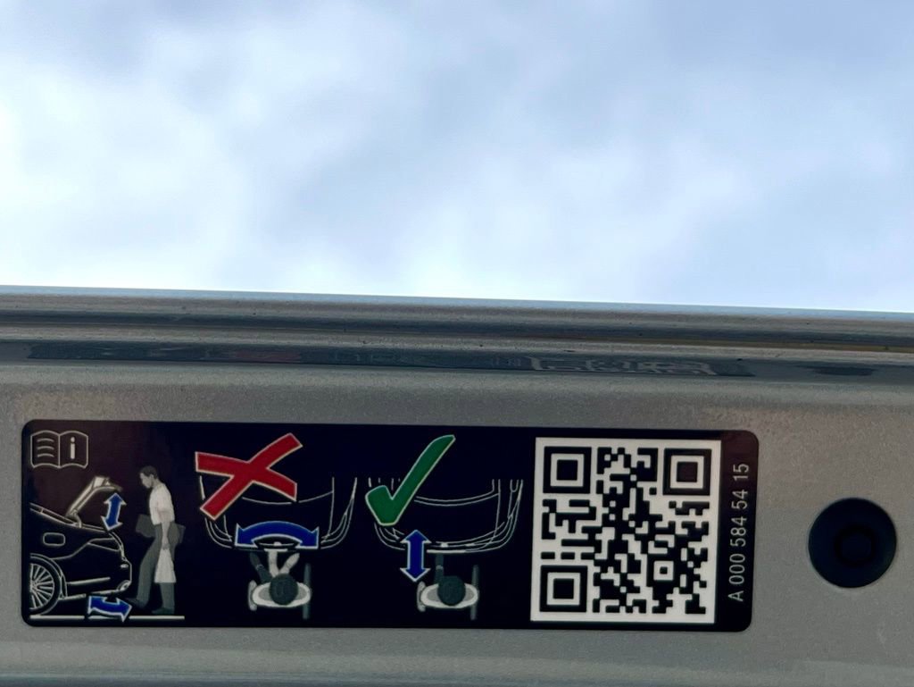 Certified 2024 Mercedes-Benz GLE 350 4MATIC image 11