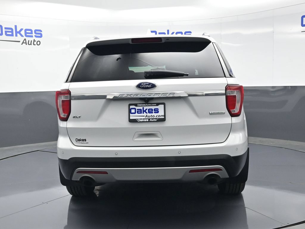 Used 2017 Ford Explorer XLT FWD image 6