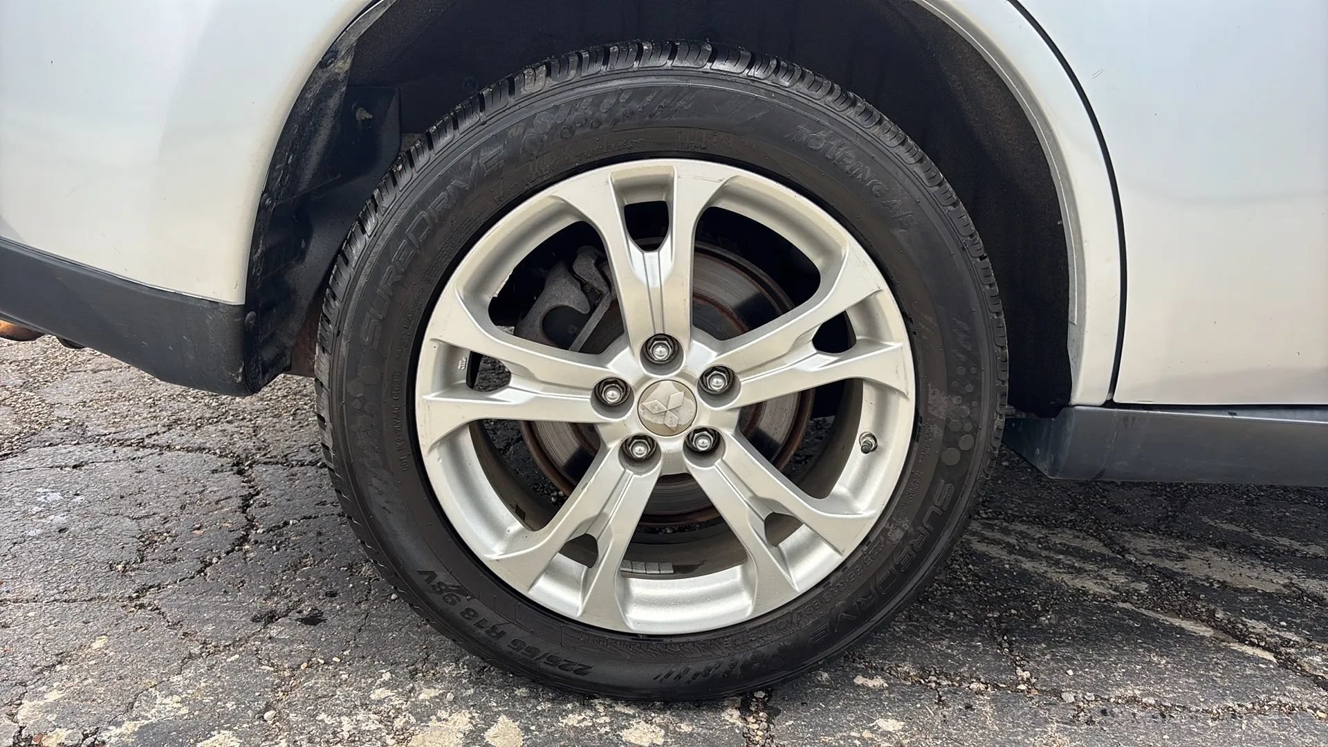 Used 2014 Mitsubishi Outlander SE FWD image 4