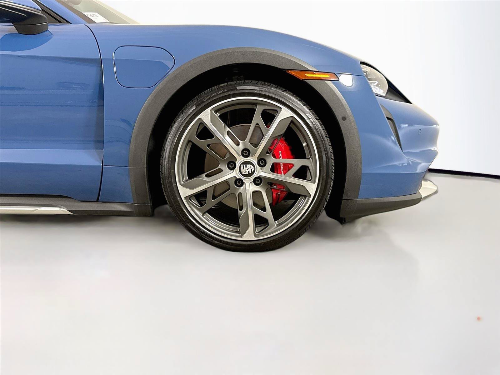Used 2024 Porsche Taycan 4S AWD/4WD image 36
