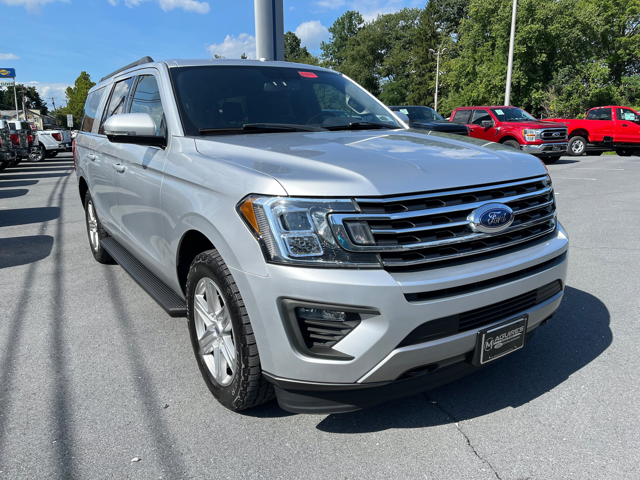 Certified 2018 Ford Expedition Max XLT w/ Equipment Group 201A AWD/4WD image 4