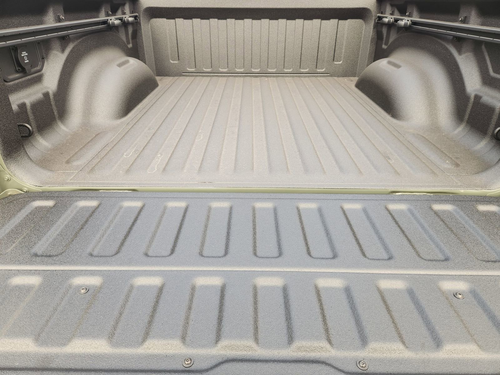 New 2026 RAM 1500 Laramie w/ Night Edition image 25