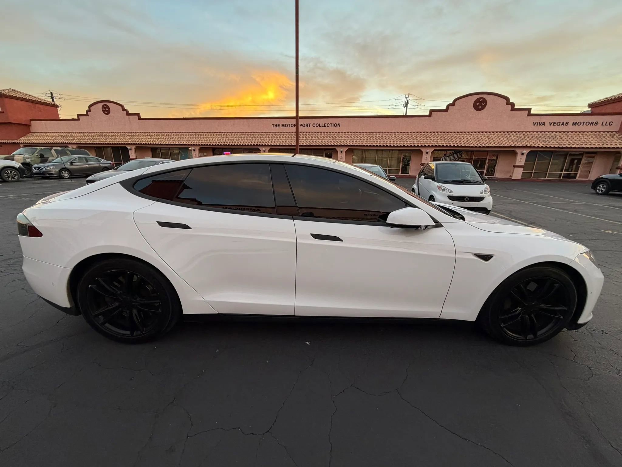 Used 2016 Tesla Model S 70D AWD/4WD image 5