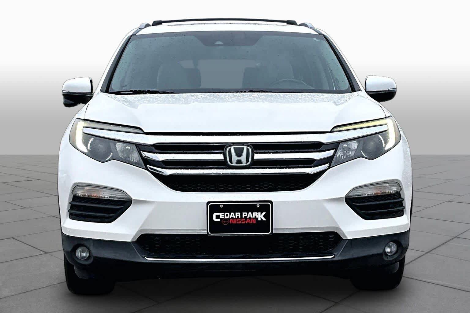 Used 2016 Honda Pilot Touring image 4