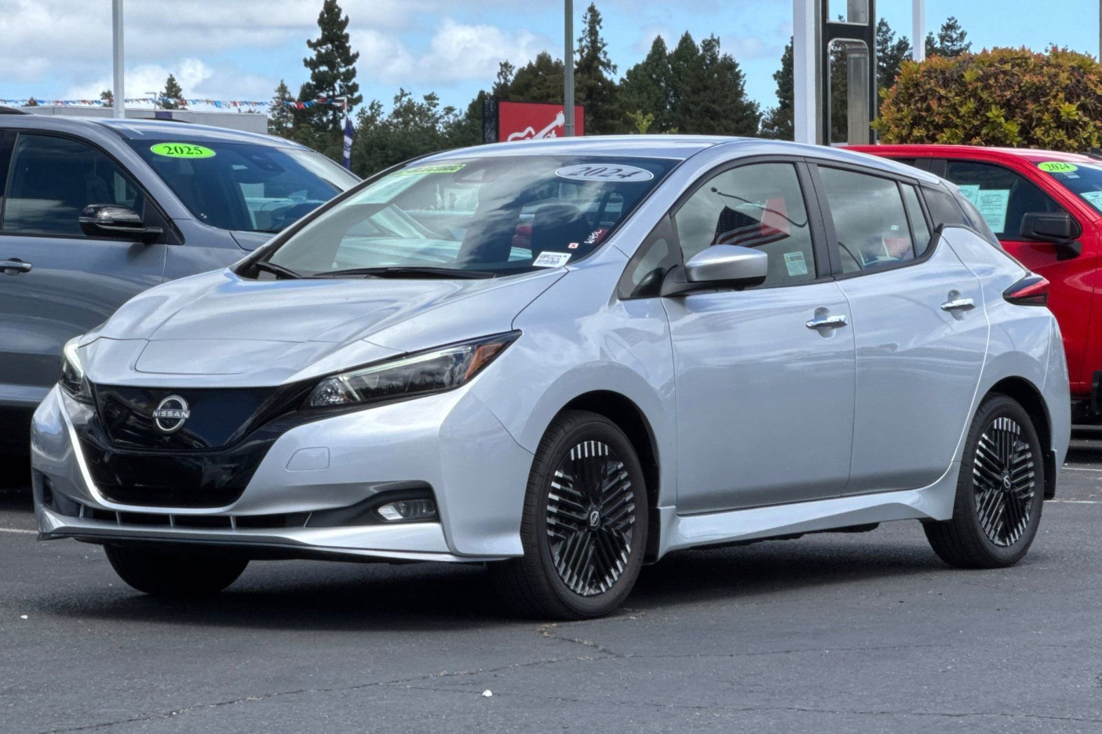 Used 2024 Nissan Leaf SV Plus FWD image 9