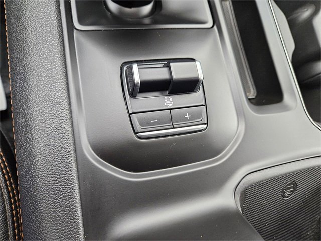 Used 2022 GMC Sierra 1500 AT4 w/ AT4 Preferred Package image 26