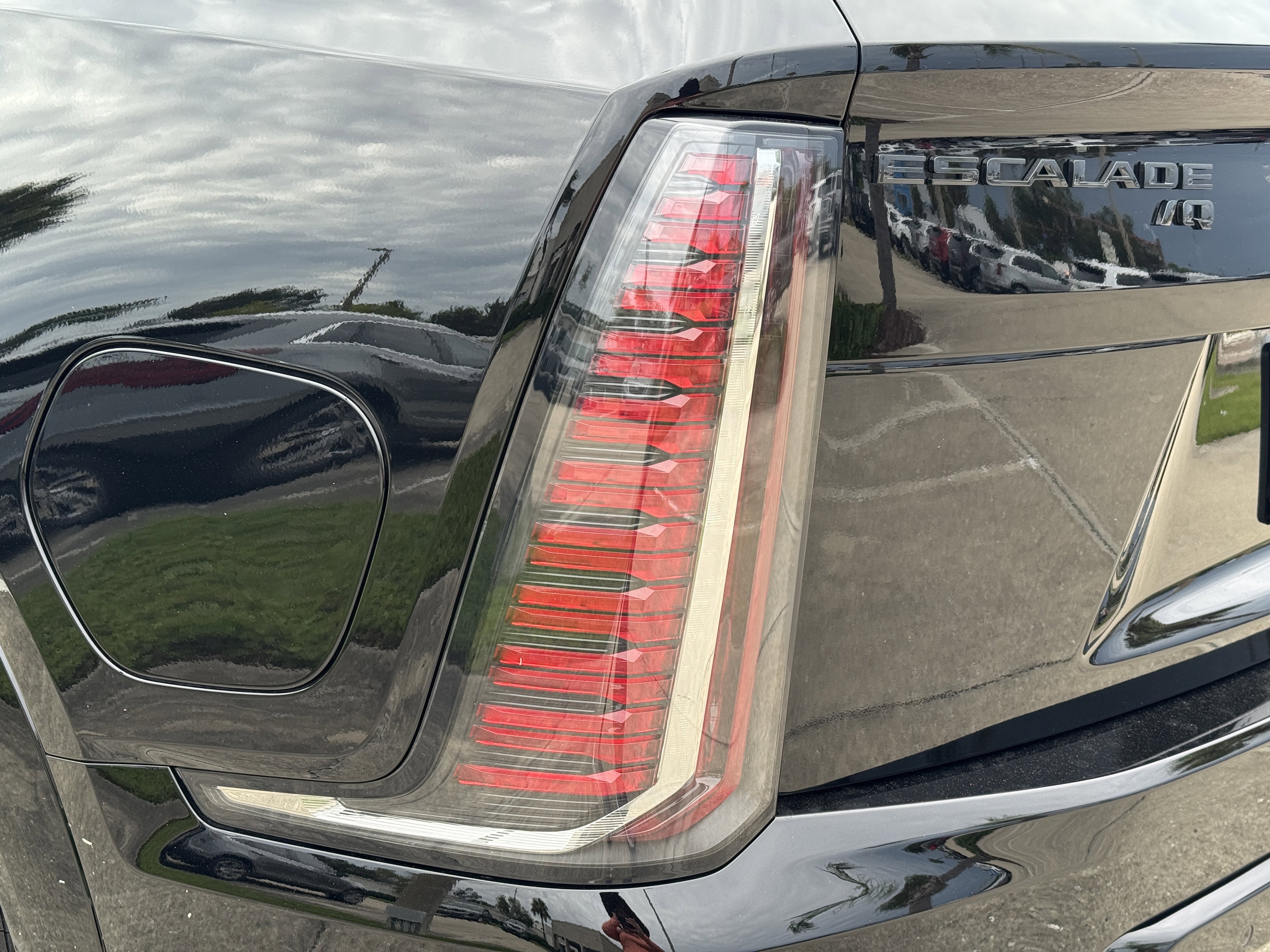 New 2026 Cadillac Escalade IQ Sport 2 w/ LPO, ONYX Package image 9