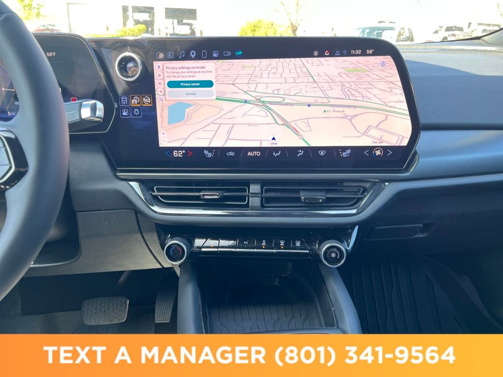 Used 2024 Chevrolet Equinox EV RS FWD image 17