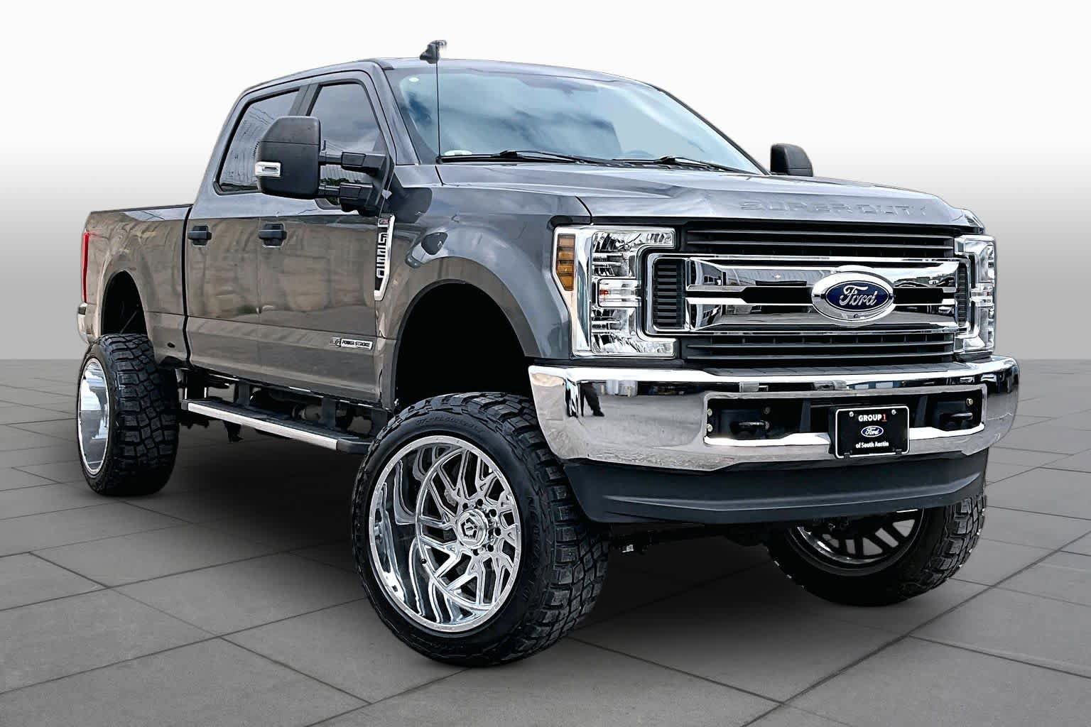 Used 2019 Ford F250 XL w/ STX Appearance Package AWD/4WD image 3