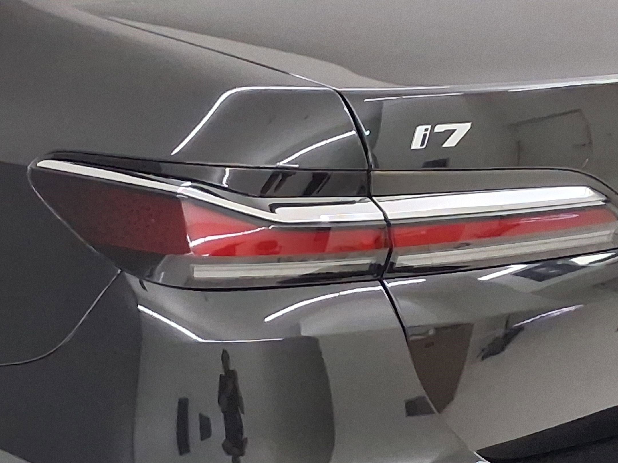 Certified 2023 BMW i7 xDrive60 image 10