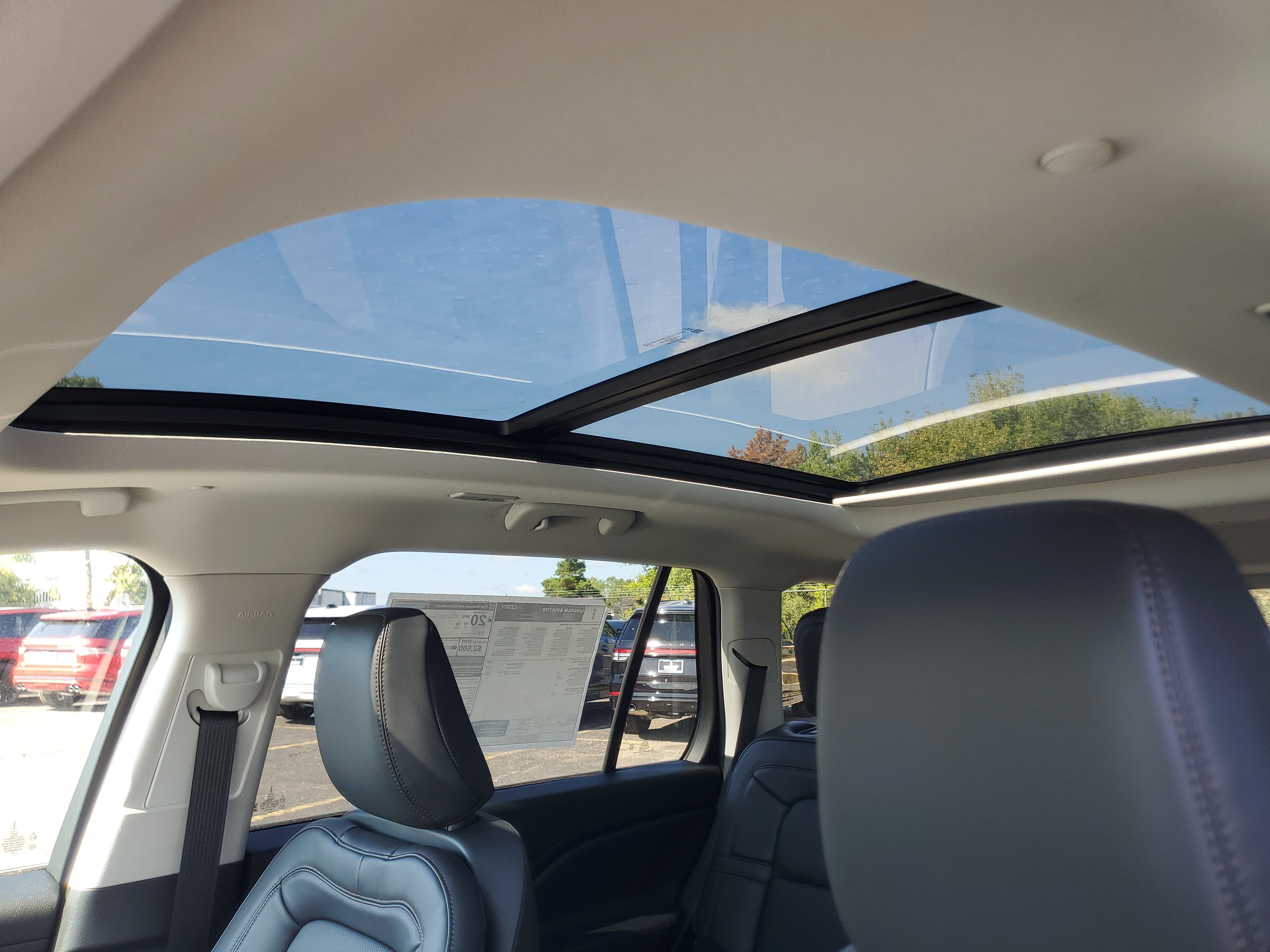 New 2026 Lincoln Aviator Reserve w/ Jet Appearance Package AWD/4WD image 10