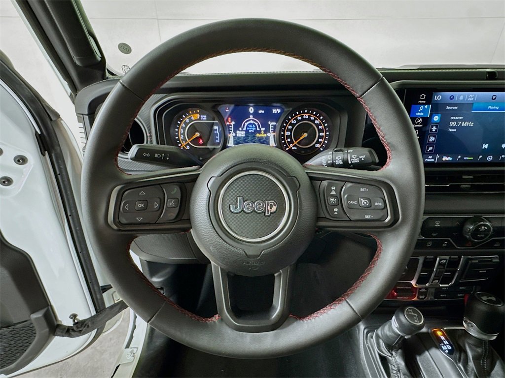 Used 2024 Jeep Wrangler Unlimited Rubicon image 9