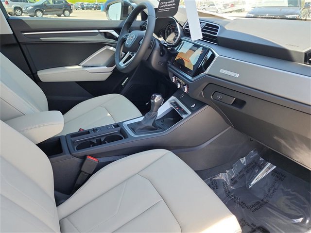 New 2025 Audi Q3 2.0T Premium Plus image 28