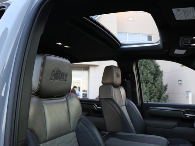 Used 2025 Chevrolet Silverado 2500 ZR2 w/ ZR2 Bison Edition AWD/4WD image 13