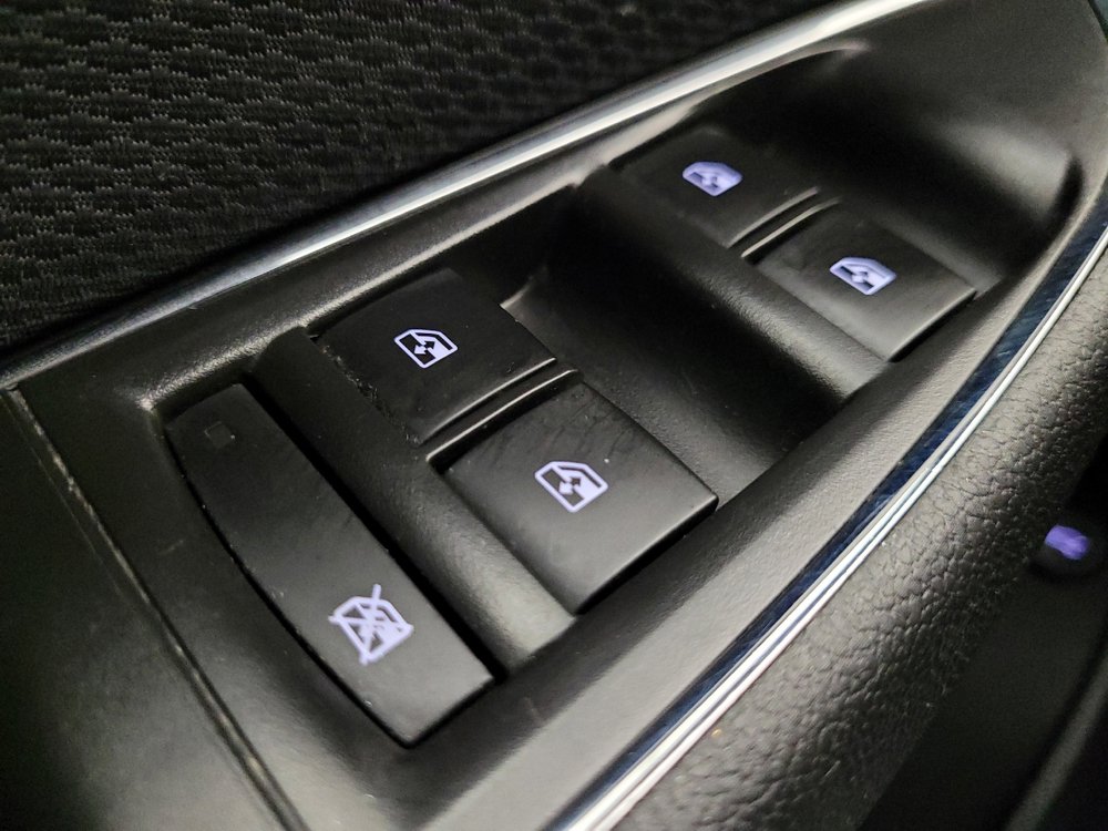 Used 2018 Chevrolet Cruze LT w/ Convenience Package image 27