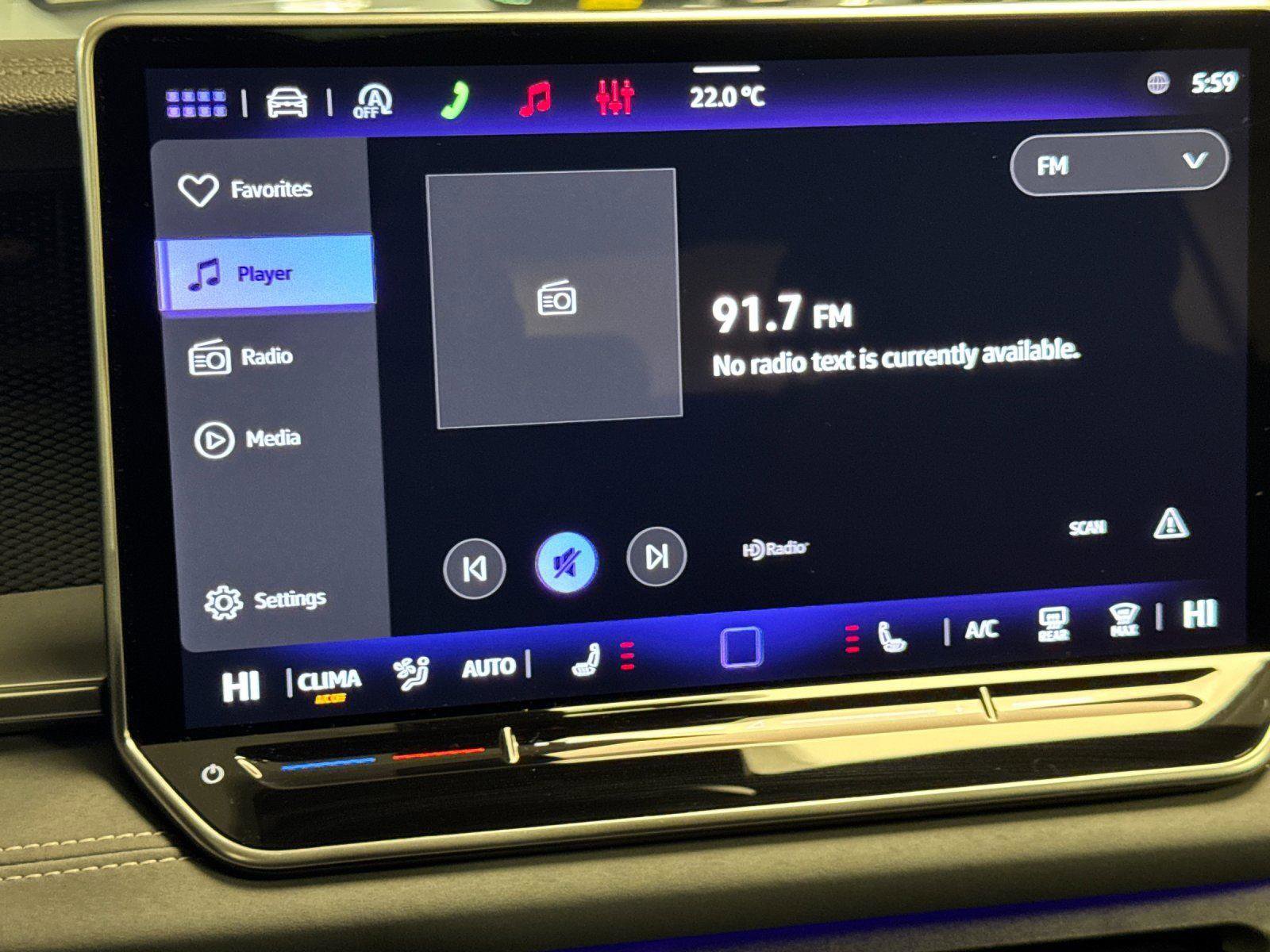 New 2026 Volkswagen Tiguan SE R-Line AWD/4WD image 17
