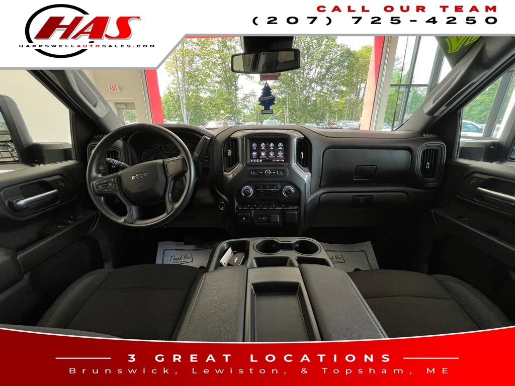 Used 2025 Chevrolet Silverado 2500 Custom w/ Custom Value Package AWD/4WD image 15