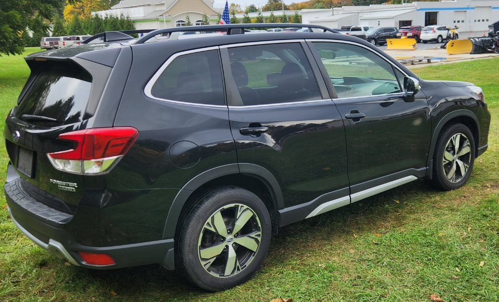 Used 2021 Subaru Forester Touring AWD/4WD image 9