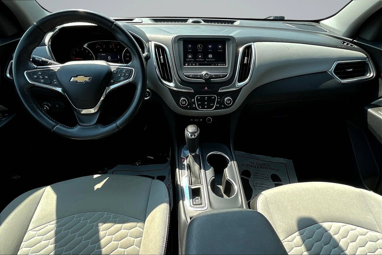 Used 2020 Chevrolet Equinox LT w/ Driver Convenience Package AWD/4WD image 6