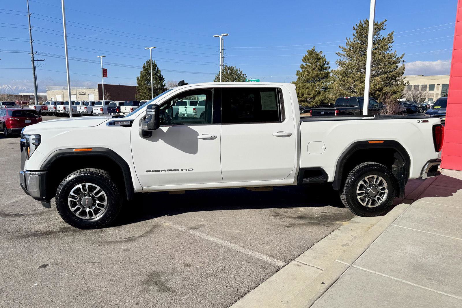Used 2024 GMC Sierra 2500 SLE image 10