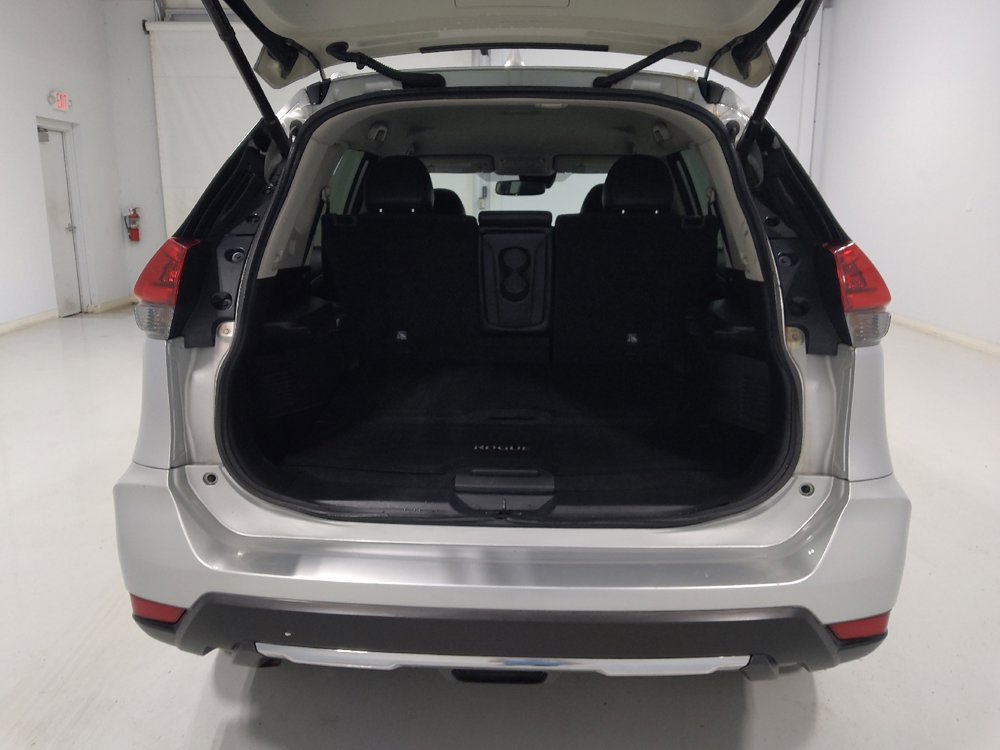 Used 2018 Nissan Rogue SL image 29
