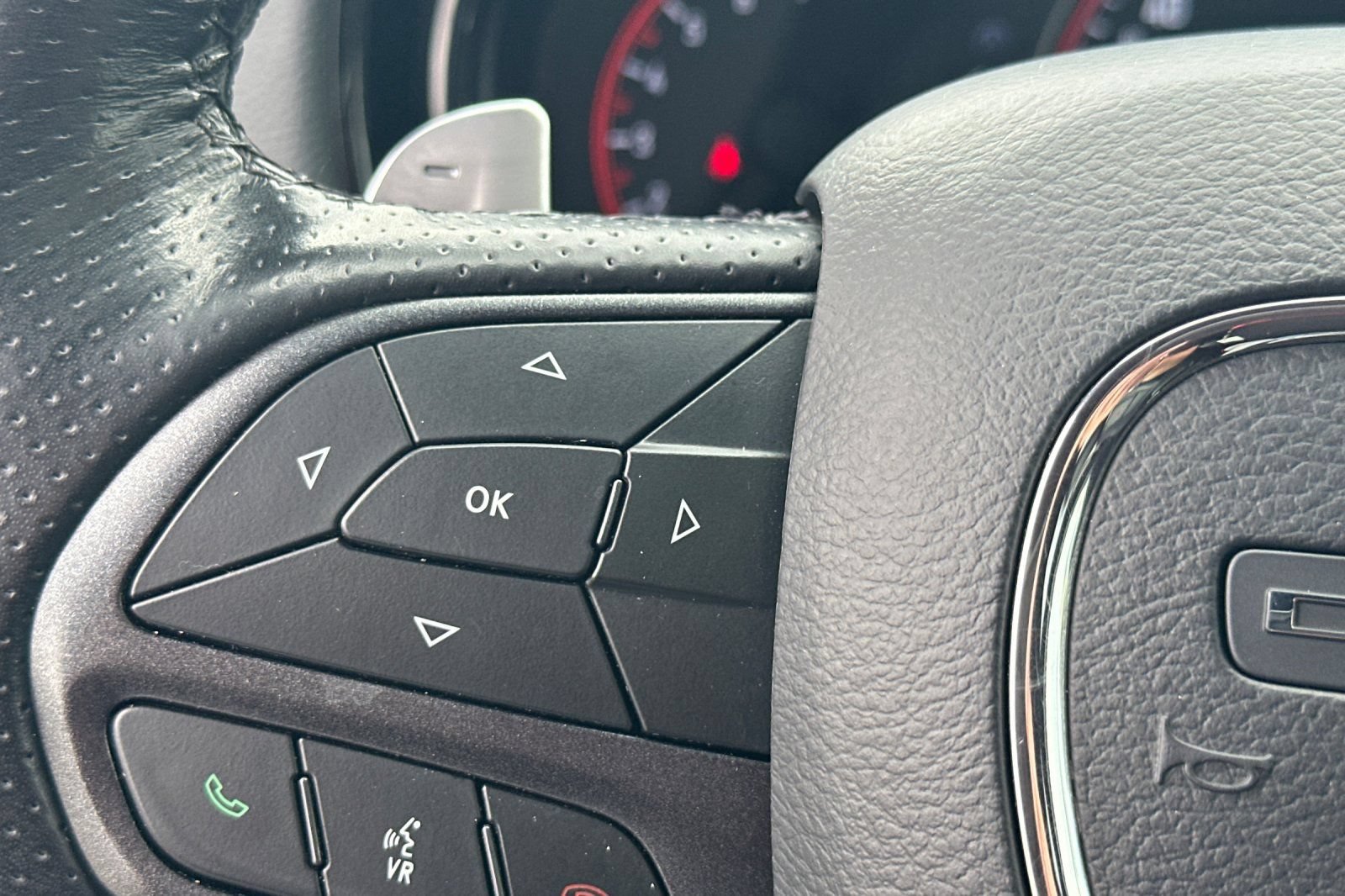 Used 2024 Dodge Durango GT RWD image 29