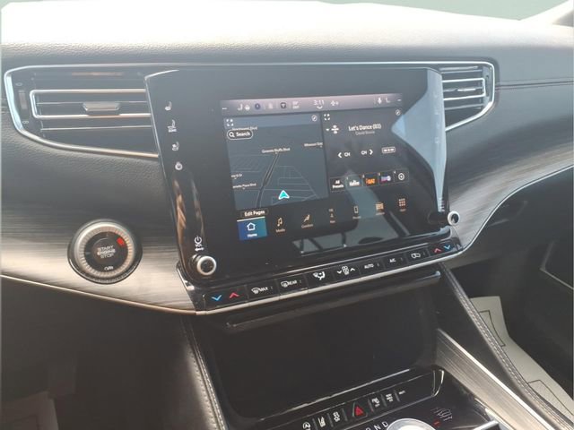 Used 2024 Jeep Wagoneer Series III image 6