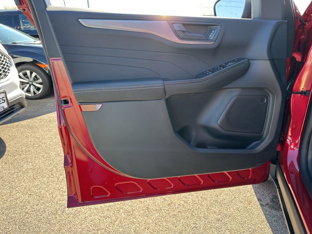 New 2026 Ford Escape Active w/ Cold Weather Package image 10