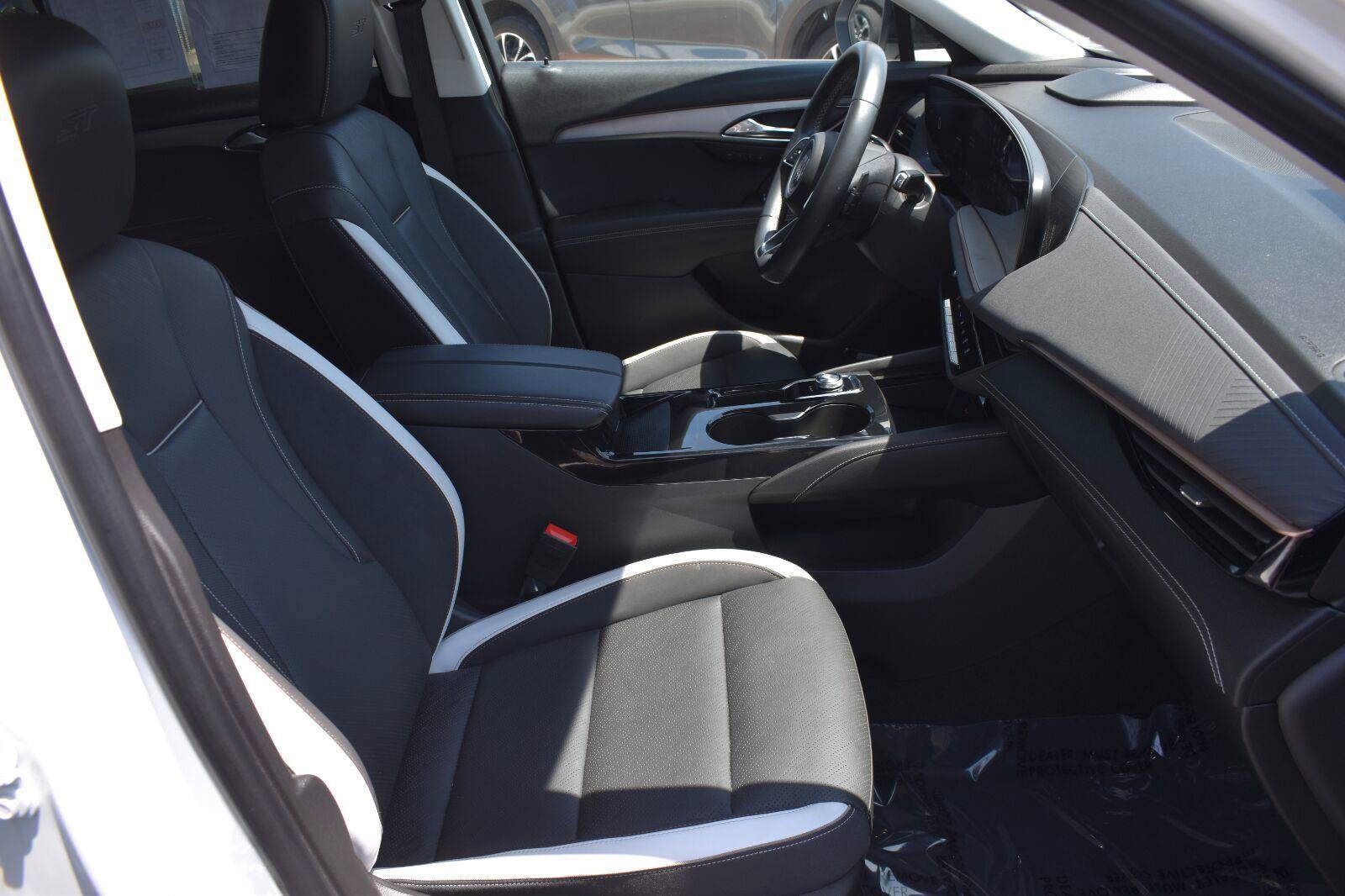 Used 2024 Buick Envision Sport Touring AWD/4WD image 14
