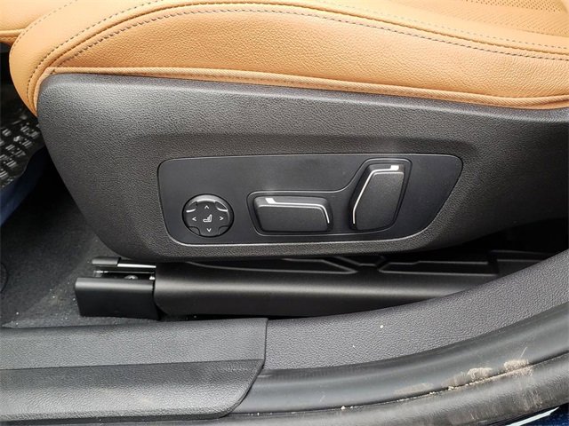 New 2026 BMW 330i xDrive Sedan w/ Premium Package image 19