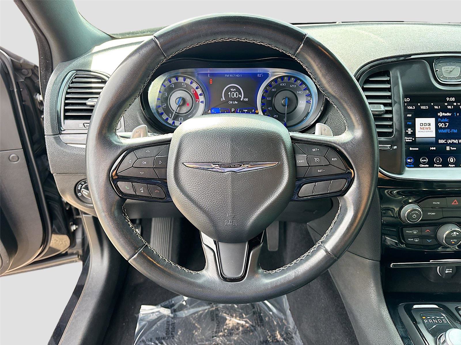 Used 2020 Chrysler 300 S RWD image 11