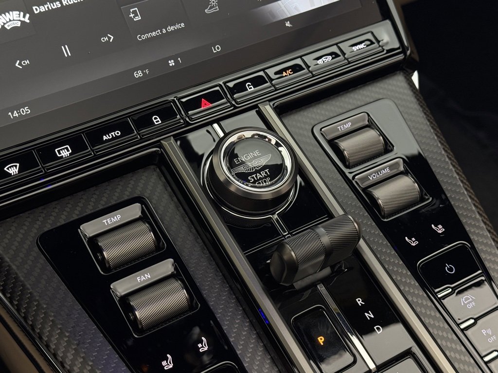 New 2026 Aston Martin V8 Vantage Roadster image 39