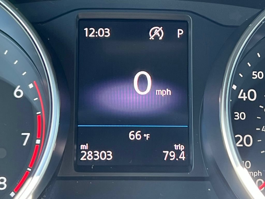 Used 2020 Volkswagen Tiguan SE R-Line AWD/4WD image 40