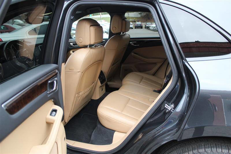 Used 2017 Porsche Macan GTS image 25
