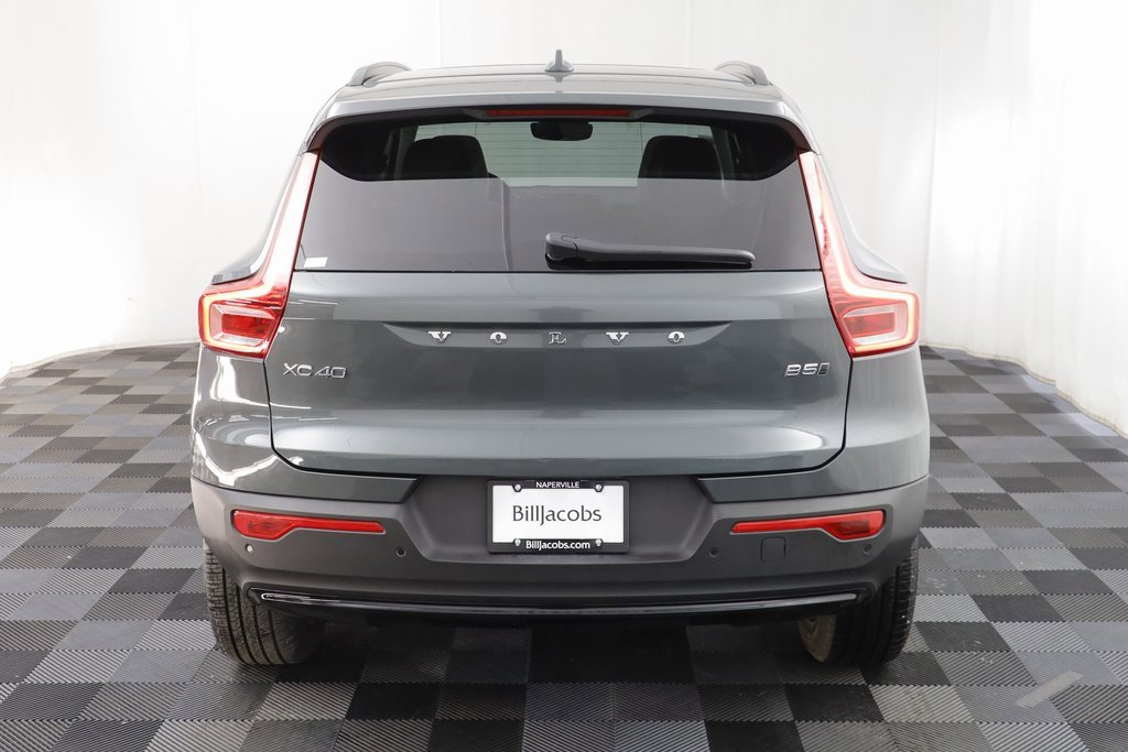 Used 2026 Volvo XC40 B5 Ultra w/ Climate Package image 17