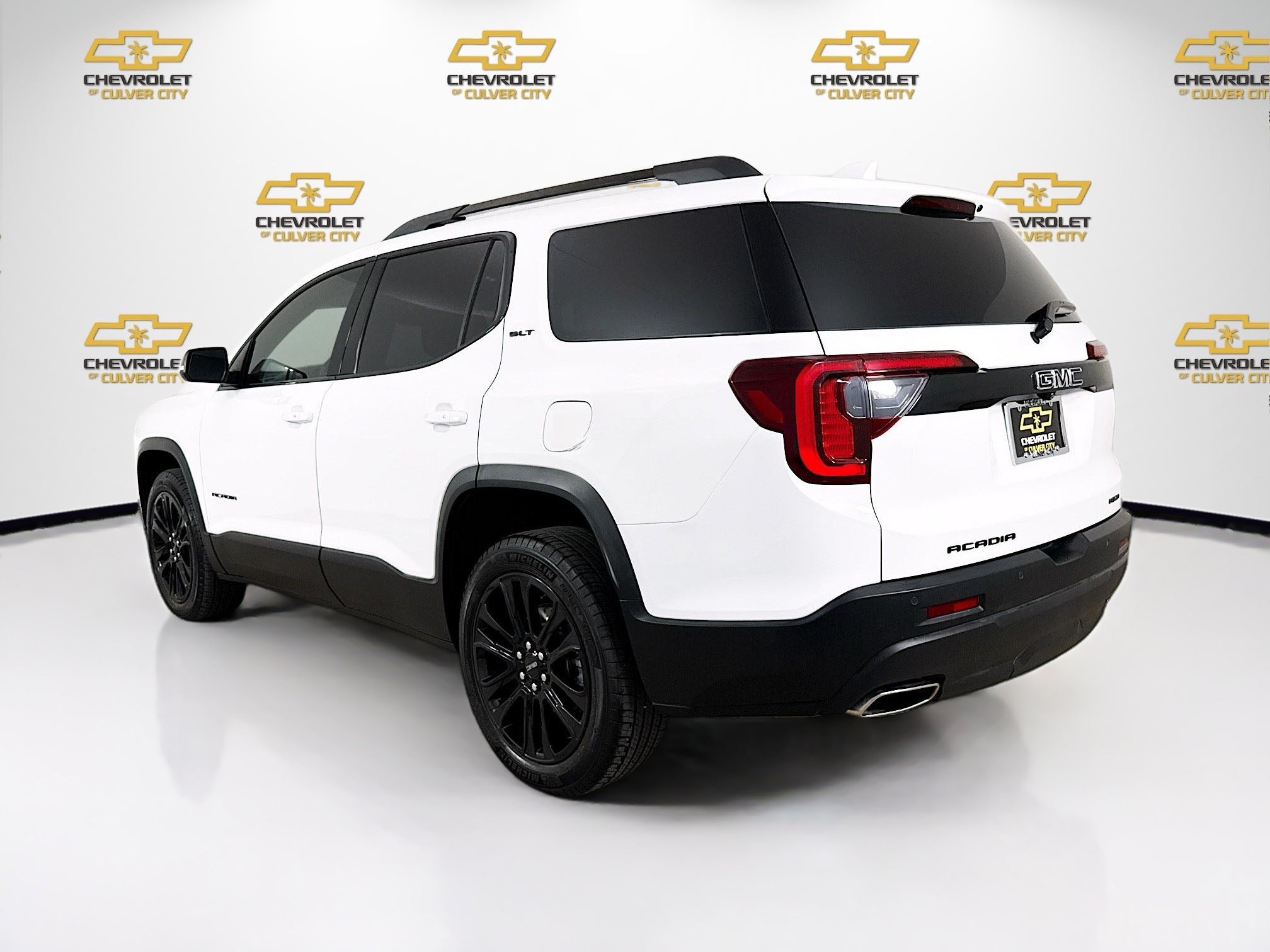 Used 2023 GMC Acadia SLT w/ Elevation Edition AWD/4WD image 6
