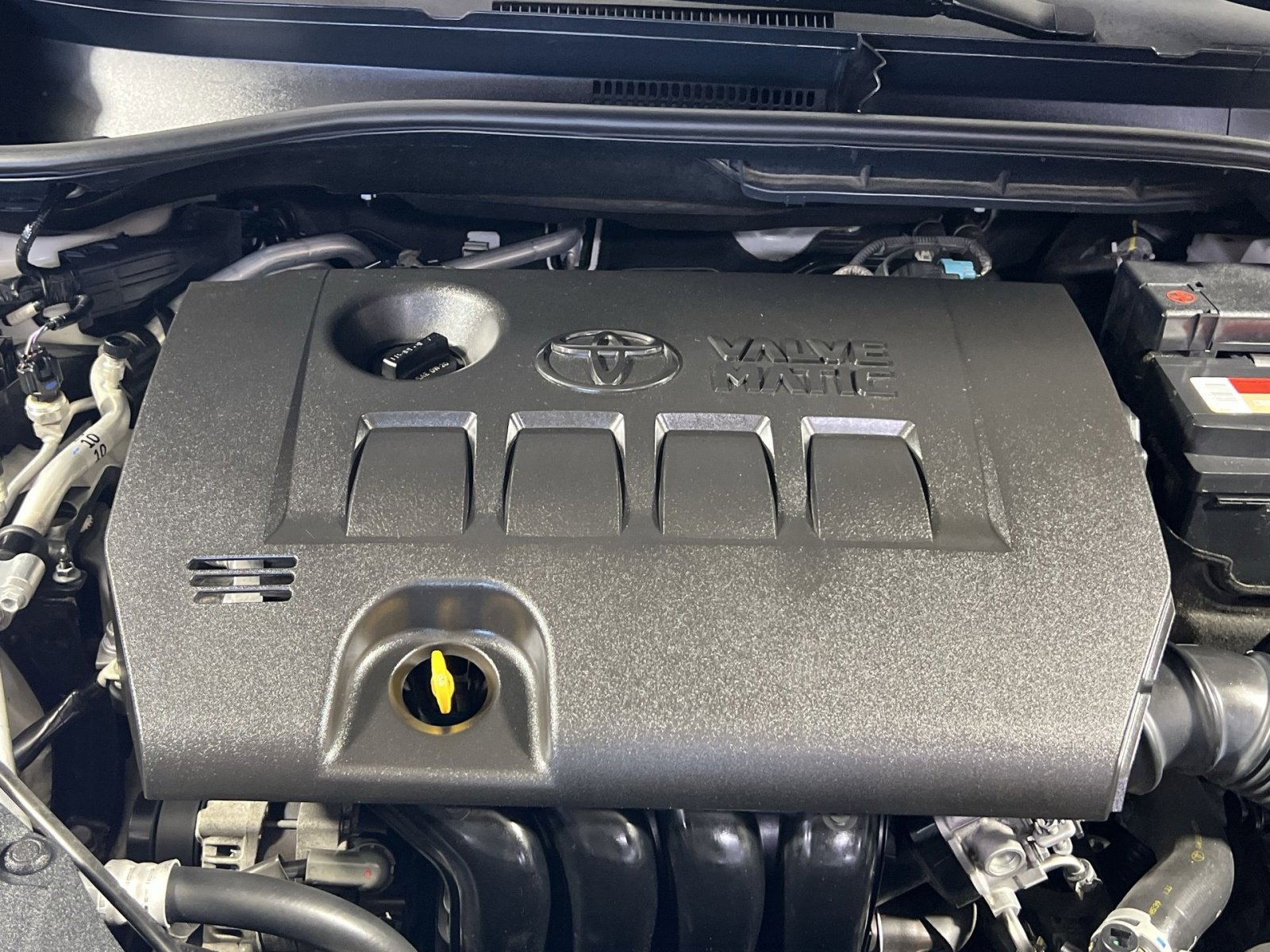 Used 2019 Toyota C-HR XLE FWD image 30
